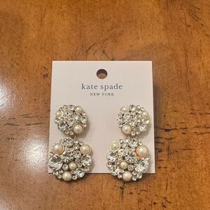 NWT Kate Spade Pick a Pearl earrings price is firm
